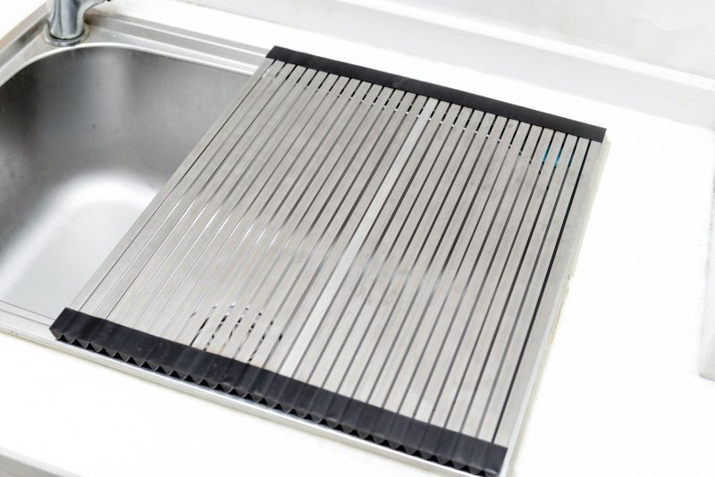 The iupilon 3-in-1 Rollable Stainless Steel Workspace - Image 4